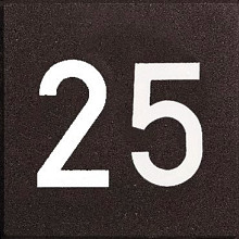 Cijfertegels 30x30x6 Zwart voorzien van 2 witte cijfers (15cm hoog)